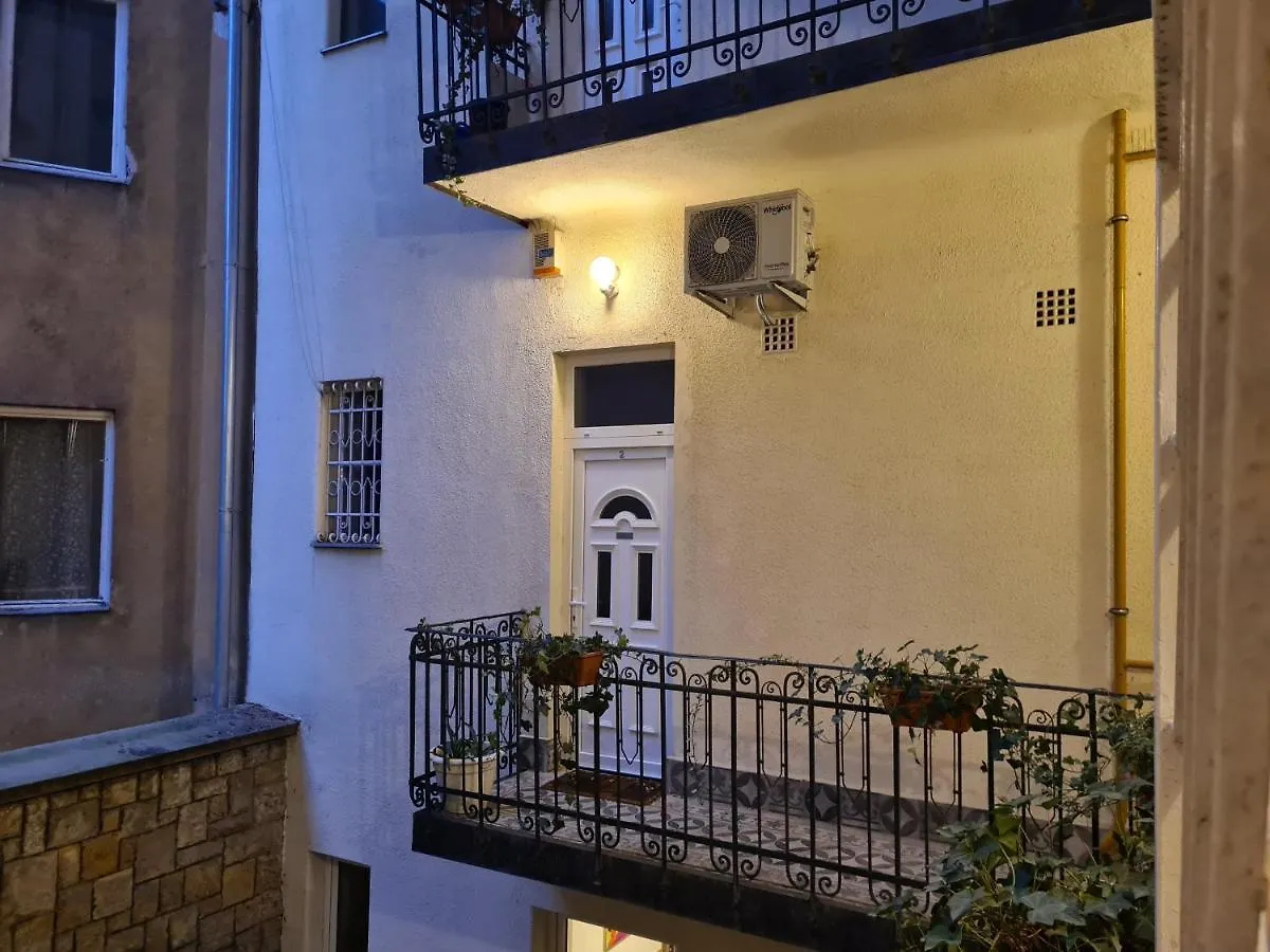 Swan Apartment Budapest